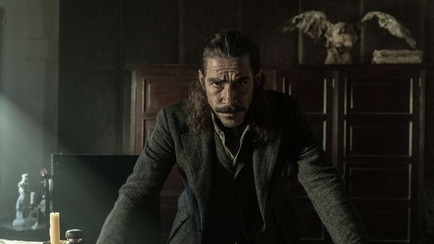 Óscar Jaenada as Fede in The Walking Dead: Daryl Dixon
